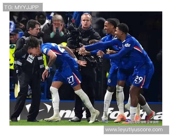 风暴天气致利物浦球迷前往斯坦福桥遭遇阻碍和延误